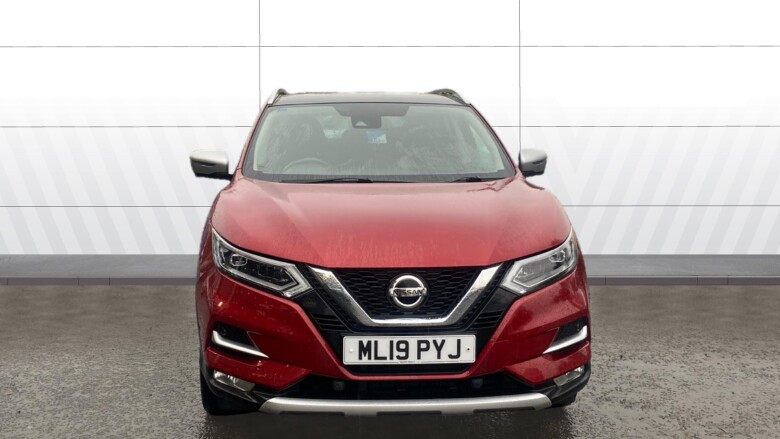 Nissan Qashqai 1.3 DiG-T N-Motion 5dr Petrol Hatchback